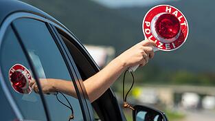 Schleierfahnder kontrollierten den Wagen an der Autobahn 6 in der Oberpfalz. (Symbolbild)