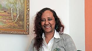 Einrichtungsleiterin Fetiya Schubart des Caritas Alten- und Pflegeheims Vilsbiburg war zuvor 13 Jahre Pflegedienstleiterin in einem Altfraunhofener Seniorenzentrums.