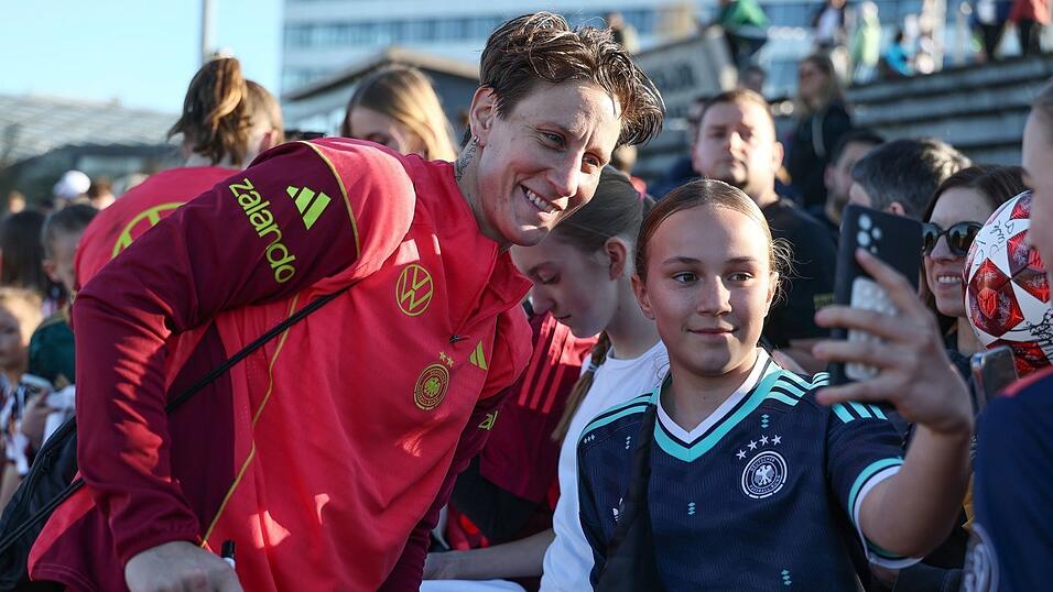 Pausiert in der DFB-Auswahl: Ann-Katrin Berger. (Archivbild) Pausiert in der DFB-Auswahl: Ann-Katrin Berger. (Archivbild)