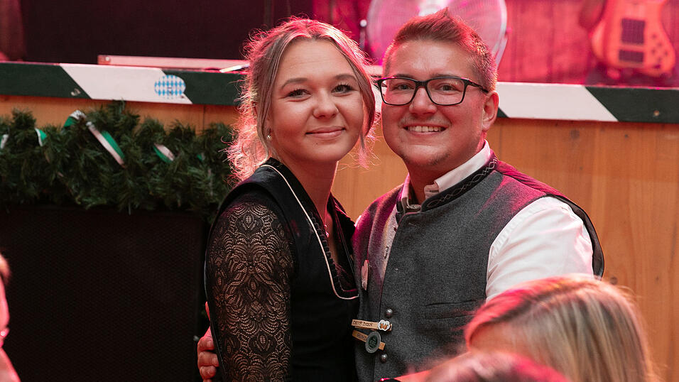 Die Partybilder vom Samstag, 16. August, aus dem Festzelt Weckmann. Die Partybilder vom Samstag, 16. August, aus dem Festzelt Weckmann.