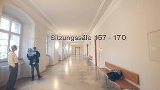 Das Landgericht in Kempten verhandelt gegen einen jungen Autofahrer, der durch Raserei einen Mord begangen haben soll. (Symbolbild)