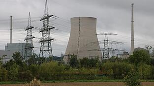 Die Flächen für das Mega-Projekt liegen gegenüber dem Umspannwerk am Kernkraftwerk. Die Flächen für das Mega-Projekt liegen gegenüber dem Umspannwerk am Kernkraftwerk.
