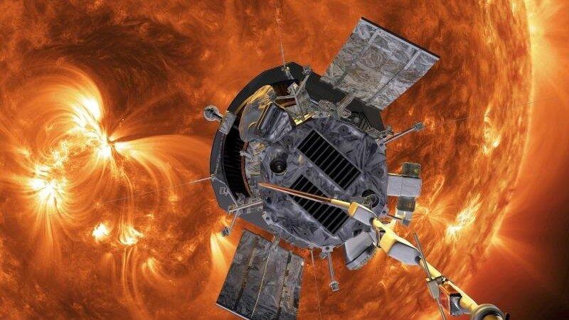 Die Computergrafik zeigt die 'Parker Solar Probe'-Sonde der US-Raumfahrtbehörde Nasa auf dem Weg zur Sonne. Die Computergrafik zeigt die 'Parker Solar Probe'-Sonde der US-Raumfahrtbehörde Nasa auf dem Weg zur Sonne.
