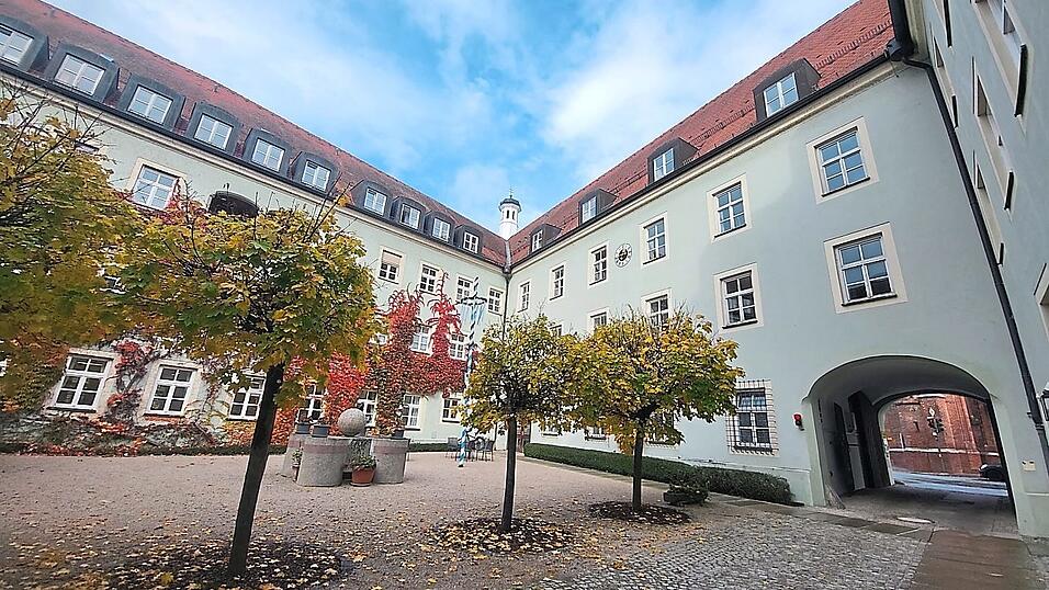 Das Heilig-Geist-Spital soll im laufenden Betrieb saniert werden: Die Planungen sind weit fortgeschritten, die Finanzierungsszenarien werden Haushaltausschuss und -plenum beschäftigen Das Heilig-Geist-Spital soll im laufenden Betrieb saniert werden: Die Planungen sind weit fortgeschritten, die Finanzierungsszenarien werden Haushaltausschuss und -plenum beschäftigen