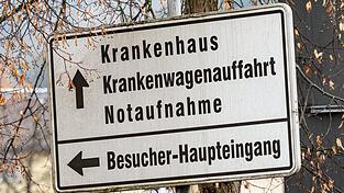 85 Prozent der Krankenhaustr&auml;ger in Bayern erwarten f&uuml;r 2025 rote Zahlen. Die Krankenhausgesellschaft fordert eine umgehende Anhebung der Erl&ouml;se pro Behandlungsfall.