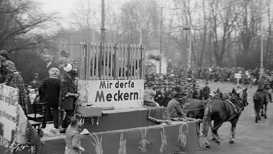 Faschingszug in Regensburg 1938 Faschingszug in Regensburg 1938