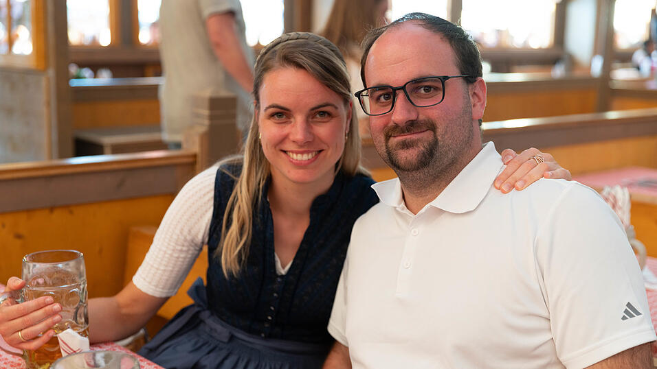 Die Partybilder vom Dienstag, 11. August, aus dem Festzelt Krönner. Die Partybilder vom Dienstag, 11. August, aus dem Festzelt Krönner.