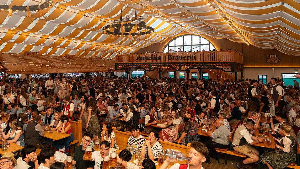 Die Partybilder vom Samstag, 17. August, aus dem Festzelt Nothaft. Die Partybilder vom Samstag, 17. August, aus dem Festzelt Nothaft.