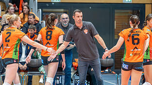 NawaRo Straubing verk&uuml;ndete nach dem 3:0-Sieg gegen Stralsund die Vertragsverl&auml;ngerung von Headcoach Roland Schwab f&uuml;r weitere zwei Jahre.