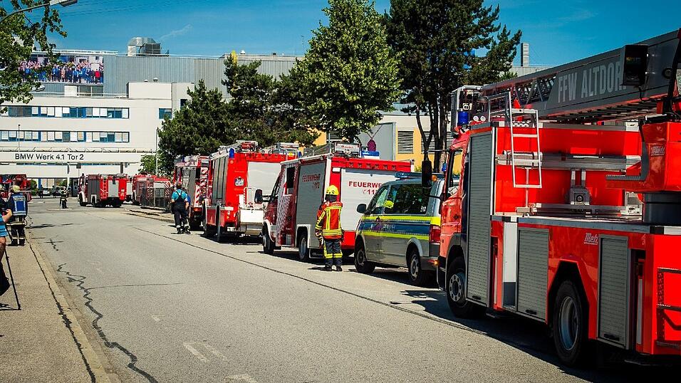 Im BMW-Werk in Ergolding ist am Freitagvormittag ein Brand ausgebrochen.