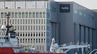 TKMS wird eigenständig und geht an die Börse. hyssenkrupp behält allerdings mit 51 Prozent die Mehrheit an Deutschlands größtem Marineschiffbauer.