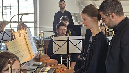 Die Landauer Sarah Mittnacht zog an der Orgel alle Register.
