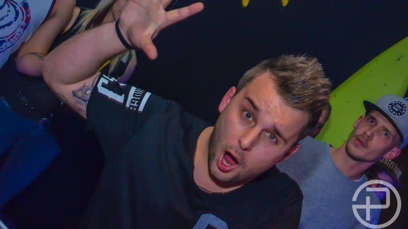 Gleich bei der Eröffnung platzte die neue Diskothek Peggy P. aus allen Nähten. Gleich bei der Eröffnung platzte die neue Diskothek Peggy P. aus allen Nähten.