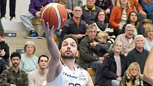 Lenker und Denker: In 54 Spielen erzielte Mario Petric 880 Punkte für die Baskets. Auch in Zukunft will er sich „weiterentwickeln und gemeinsam mit den Fans viele Erfolge feiern“, erklärt Petric.