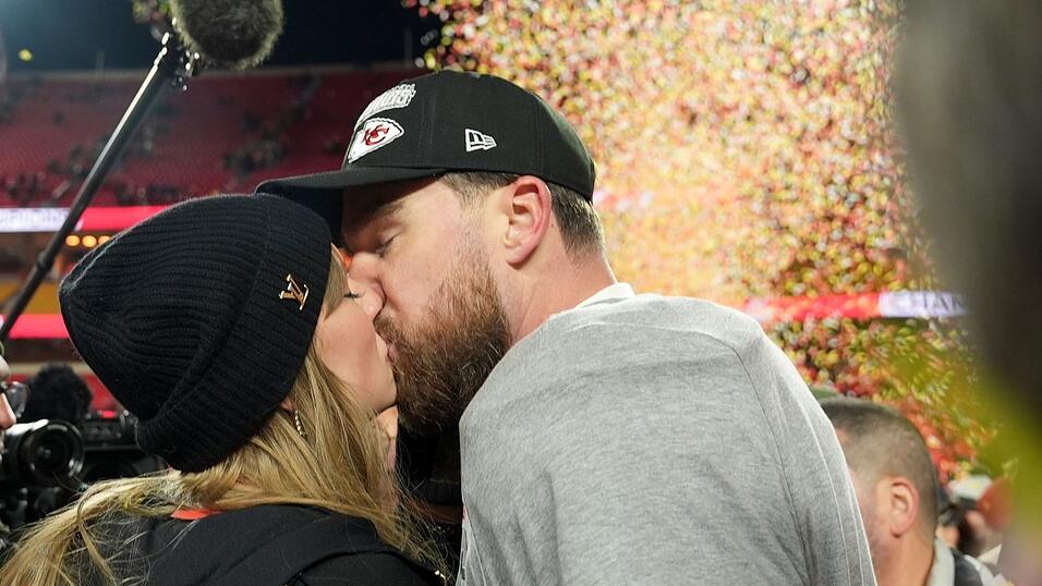Sie trauen sich: Taylor Swift und Travis Kelce sind verlobt. (Archivbild)
