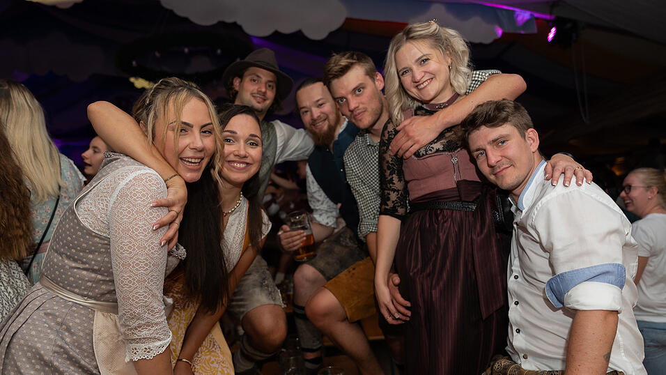 Die Partybilder vom Freitag, 11. August 2023, aus dem Festzelt Reisinger. Die Partybilder vom Freitag, 11. August 2023, aus dem Festzelt Reisinger.