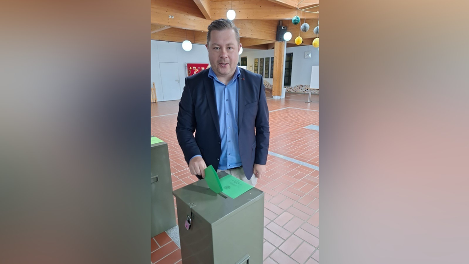 Bewirbt sich erneut ums Amt des Bürgermeisters: Michael Adam