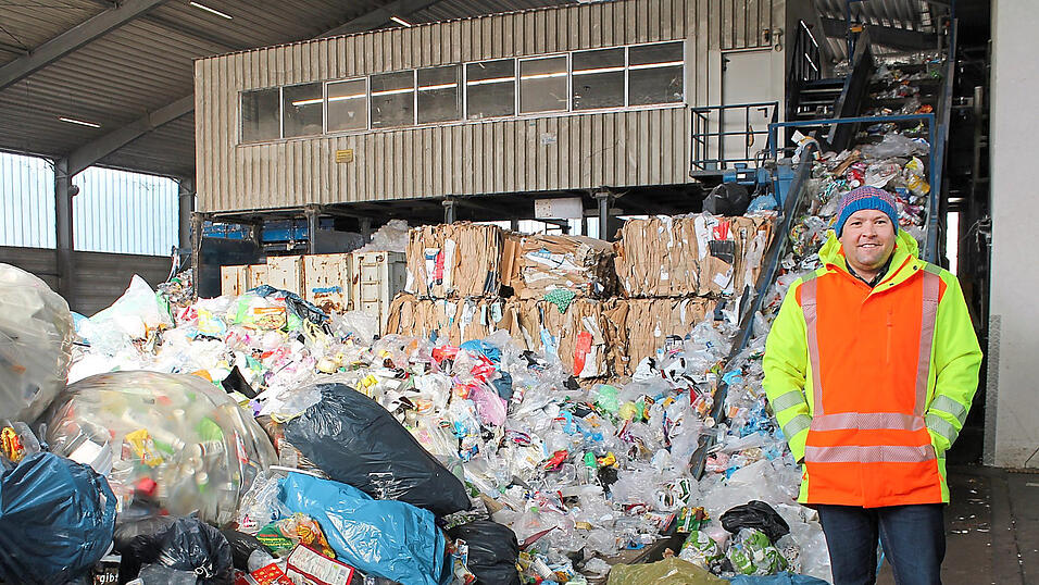 Vom Holz zum Plastik: Michael Schmid ist seit 1. Januar Vorstand beim Umweltservice Cham. Zuvor hat er 20 Jahre im Vertrieb eines Holzgro&szlig;handels gearbeitet.
