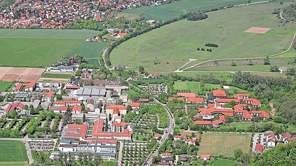 In der Ochsenau soll in direkter Nachbarschaft zu den Beruflichen Schulen die Hauswirtschaftsschule entstehen. In der Ochsenau soll in direkter Nachbarschaft zu den Beruflichen Schulen die Hauswirtschaftsschule entstehen.