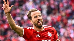 Drei Tore am letzten Spieltag: Bayern-Stürmer Harry Kane beendet auch seine dritte Bundesliga-Saison als Torschützenkönig. Drei Tore am letzten Spieltag: Bayern-Stürmer Harry Kane beendet auch seine dritte Bundesliga-Saison als Torschützenkönig.
