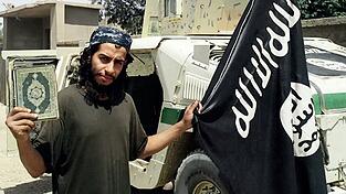 Abdelhamid Abaaoud, der mutmaßliche Drahtzieher der Anschläge von Paris, ist am Mittwoch bei einer Polizeiaktion getötet worden. Abdelhamid Abaaoud, der mutmaßliche Drahtzieher der Anschläge von Paris, ist am Mittwoch bei einer Polizeiaktion getötet worden.
