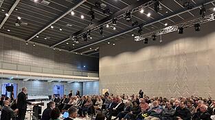 Rund 140 Bürger diskutierten über das Thema Innenstadt. 