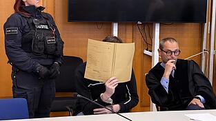Der 18-Jährige muss nun für einige Jahre in Haft. Das Urteil ist aber noch nicht rechtskräftig. (Archivbild) Der 18-Jährige muss nun für einige Jahre in Haft. Das Urteil ist aber noch nicht rechtskräftig. (Archivbild)