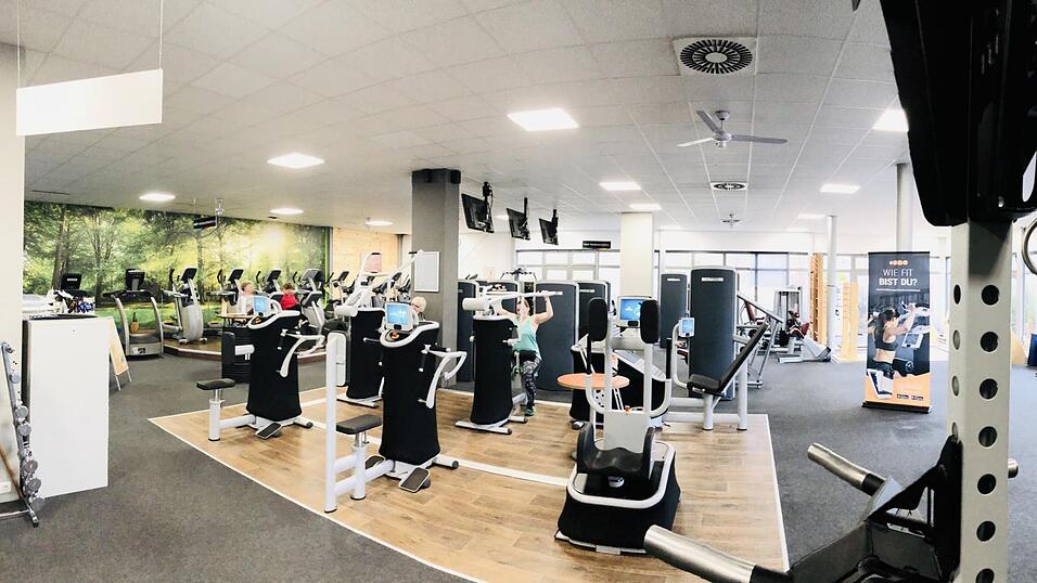 Hier wird am Wahl-Sonntag Messe-Geschichte geschrieben: In den Räumen des 'Injoy' findet die erste Further Fitness- und Gesundheitsausstellung statt. Hier wird am Wahl-Sonntag Messe-Geschichte geschrieben: In den Räumen des 'Injoy' findet die erste Further Fitness- und Gesundheitsausstellung statt.