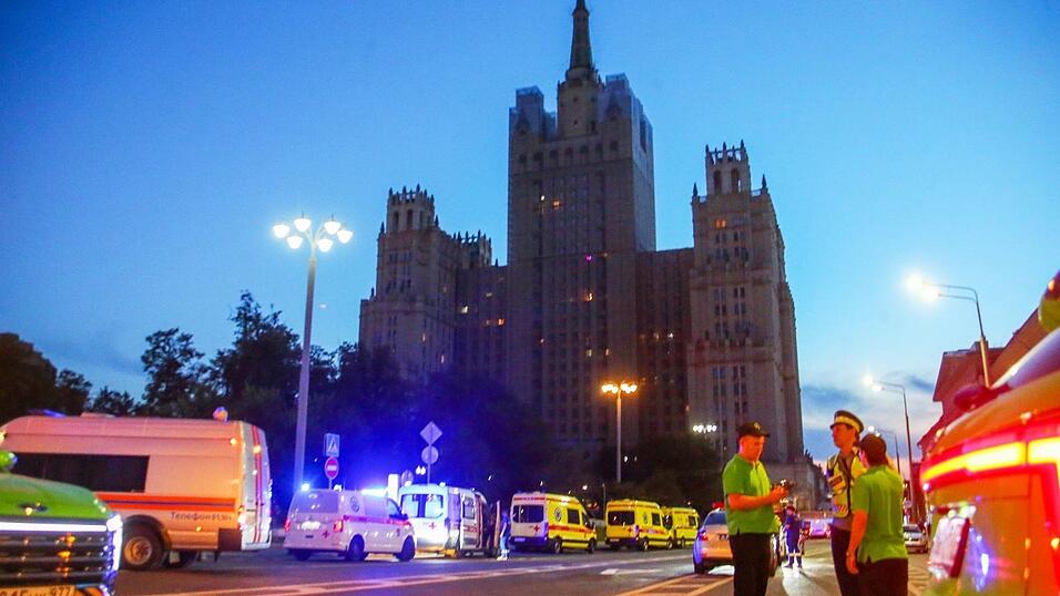 Bei der Explosion wurden mehrere Menschen getötet. Bei der Explosion wurden mehrere Menschen getötet.