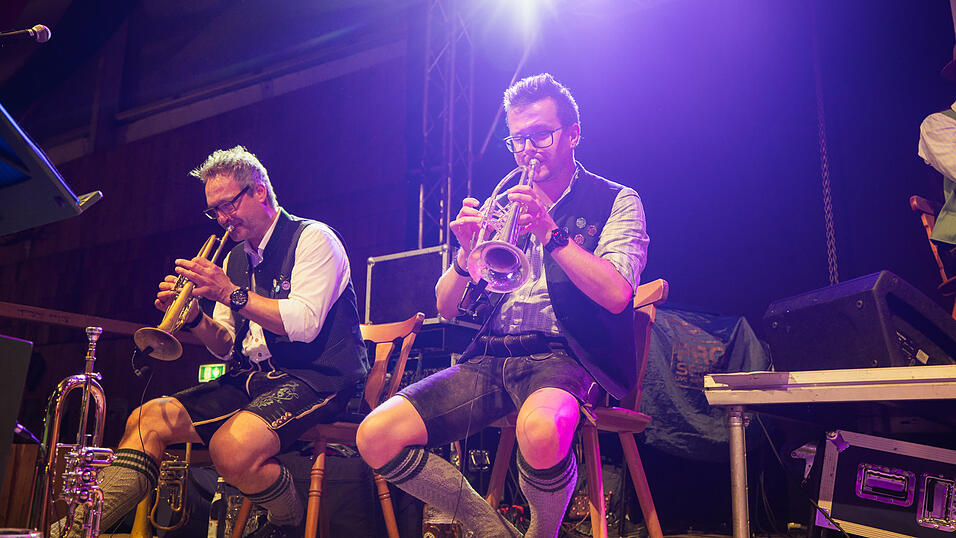Die Partybilder vom Sonntag, 18. August, aus dem Festzelt Weckmann. Die Partybilder vom Sonntag, 18. August, aus dem Festzelt Weckmann.