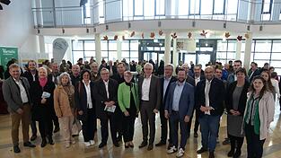 Viele Ehrengäste waren vor Ort. Viele Ehrengäste waren vor Ort.