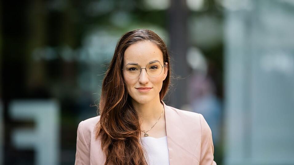 Alena Trauschel will FDP-Generalsekret&auml;rin werden - auch sie stellt sich beim Kandidatenhearing vor