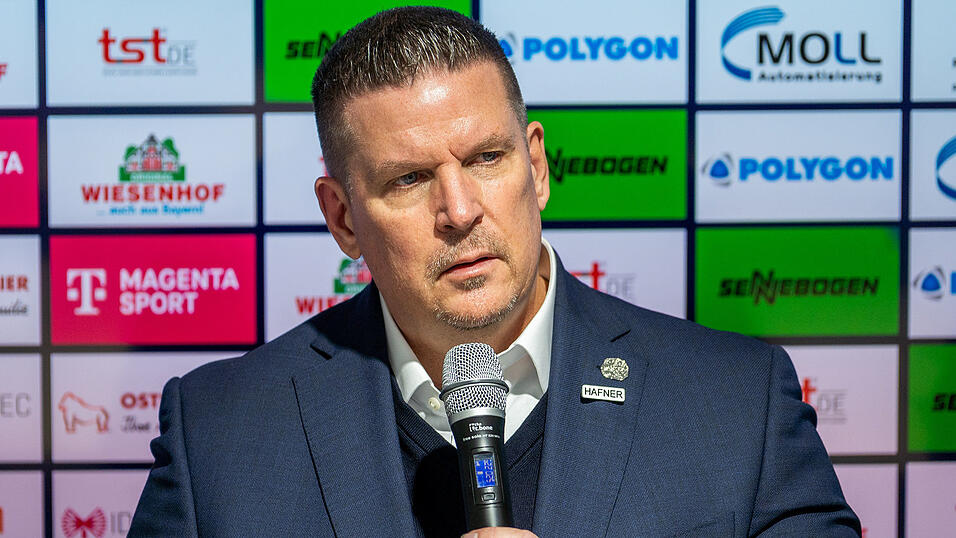 Musste zuletzt zu oft Niederlagen seiner Mannschaft erklären: Ex-Straubing-Tigers-Coach Tom Pokel. Musste zuletzt zu oft Niederlagen seiner Mannschaft erklären: Ex-Straubing-Tigers-Coach Tom Pokel.