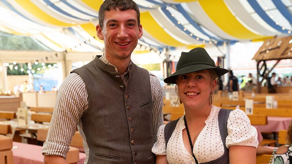 Die Partybilder vom Montag, 10. August, aus dem Festzelt Reisinger. Die Partybilder vom Montag, 10. August, aus dem Festzelt Reisinger.