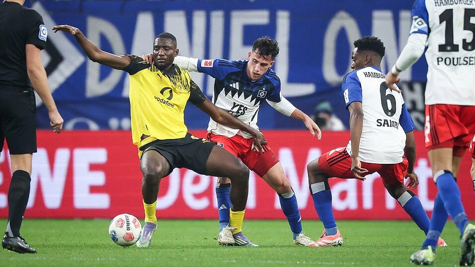 Lange musste der BVB arbeiten, bis der erlösende Treffer fiel. Lange musste der BVB arbeiten, bis der erlösende Treffer fiel.