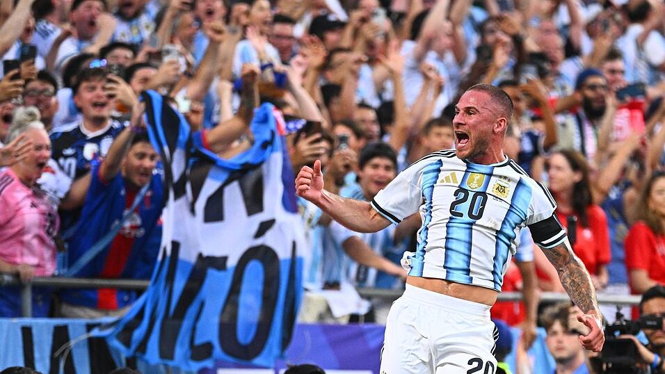 Traf früh per Kopf: Argentiniens Alexis Mac Allister. Traf früh per Kopf: Argentiniens Alexis Mac Allister.