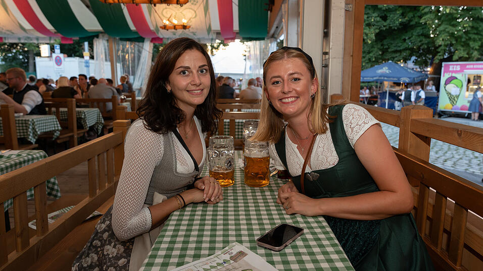 Die Partybilder vom Sonntag, 11. August 2024, aus dem Festzelt Weckmann. Die Partybilder vom Sonntag, 11. August 2024, aus dem Festzelt Weckmann.
