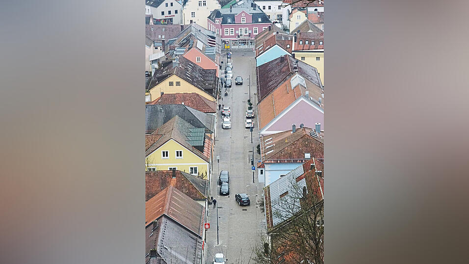 Einbahnstra&szlig;e? Fu&szlig;g&auml;ngerzone? Durchfahrtsverbot? Nichts davon bef&uuml;rwortetder Stadtrat in der Ludwigstra&szlig;e.