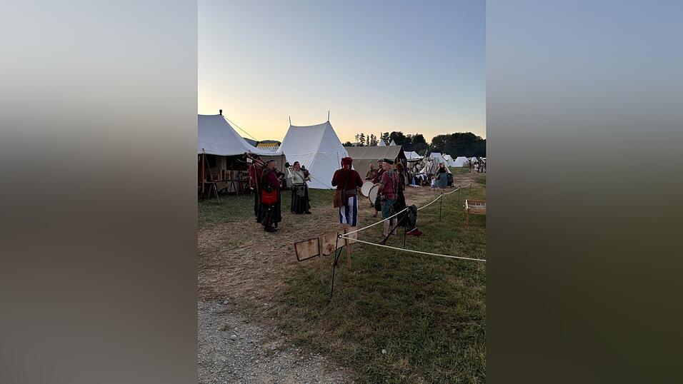 Die mittelalterlichen Bands sorgen für Stimmung. Die mittelalterlichen Bands sorgen für Stimmung.