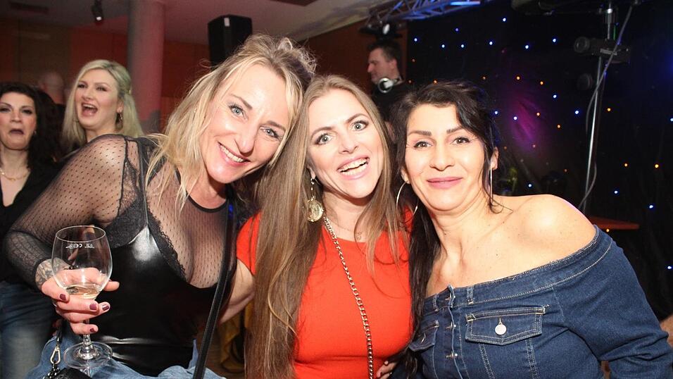 Auf der Eskara &Uuml;30-Party in Essenbach war wieder viel los.