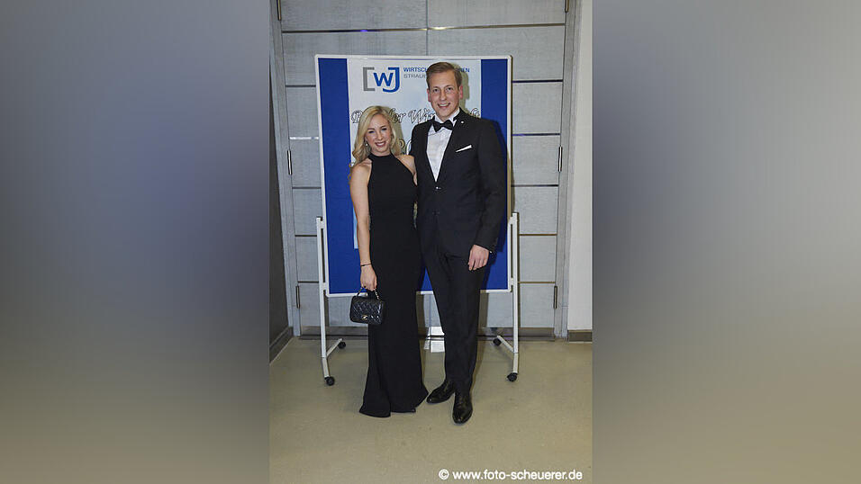 Feiern k&ouml;nnen sie, die Wirtschaftsjunioren - hier ist der Beweis!