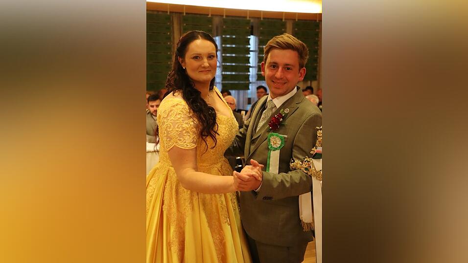 Nicklas Neubauer mit Eva-Maria Schreiner