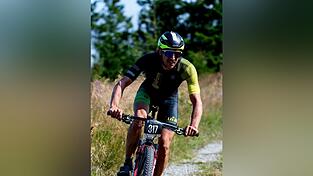 Armin Duschner bei den Deutschen Meisterschaften im Mountainbike-Marathon XCM. Er belegte den vierten Platz. Armin Duschner bei den Deutschen Meisterschaften im Mountainbike-Marathon XCM. Er belegte den vierten Platz.