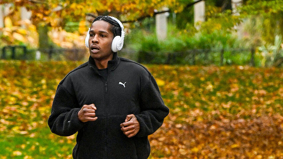 &bdquo;Don&rsquo;t Be Dumb&ldquo; von A$AP Rocky, erschienen bei RCA Records, zum Streamen, als Vinyl und CD erh&auml;ltlich.