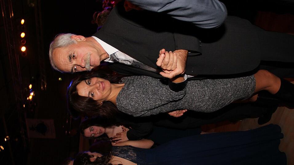 Die Bilder vom Abschlussball der Tanzschule Seidel in der Fraunhofer-Halle am 28. November. Die Bilder vom Abschlussball der Tanzschule Seidel in der Fraunhofer-Halle am 28. November.