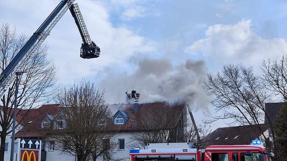 Ausgebrochen ist das Feuer im Dachstuhl.&nbsp;