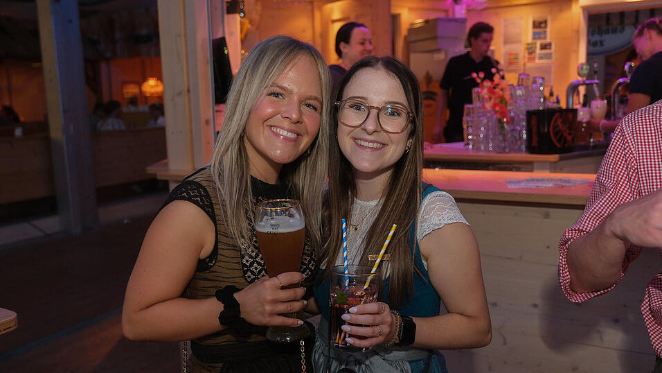 Die Partybilder vom Mittwoch, 16. August 2023, aus dem Festzelt Reisinger. Die Partybilder vom Mittwoch, 16. August 2023, aus dem Festzelt Reisinger.