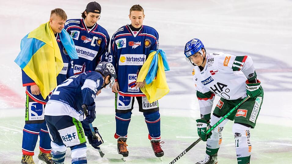 Die Straubing Tigers haben die Augsburger Panther mit 3:1 besiegt. Die Straubing Tigers haben die Augsburger Panther mit 3:1 besiegt.