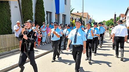 Die Feuerwehr Herrngiersdorf beim Festzug