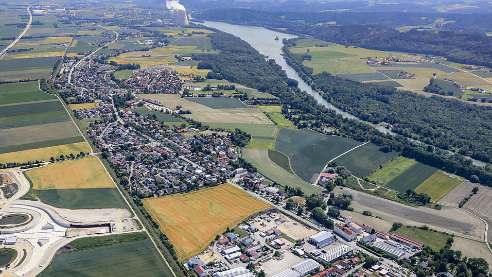 Auch die Ortschaften Ohu-Ahrain sollen im Rahmen des Stadtentwicklungskonzeptes auf den Prüfstand. In Ahrain hat die Marktgemeinde zum Beispiel ein Grundstück in der Nähe der Schule gekauft. Über dessen Nutzung könnte dann - unter Beteiligung der Bürger - entschieden werden.